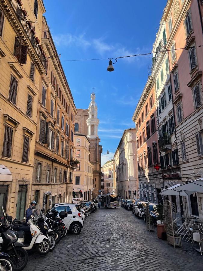 Holidays At Charme Apartamento Roma